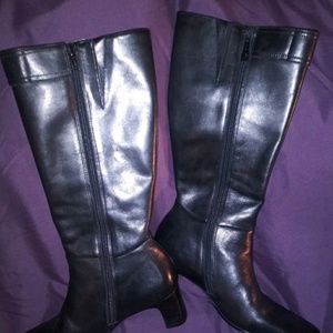 Naturalizer Knee high Boots size 9